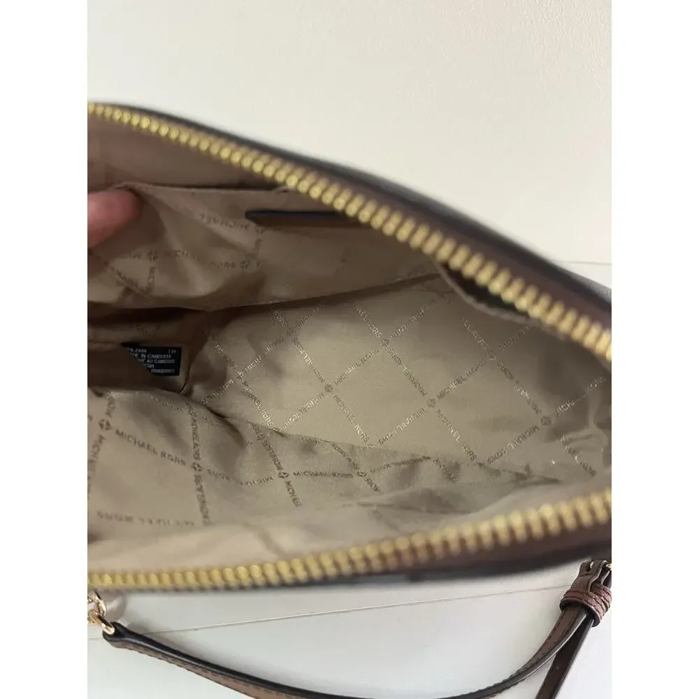 Michael Kors 35F1GTVC6B-200 Jet Set Medium Crossbody Leather Handbag Brown NEW